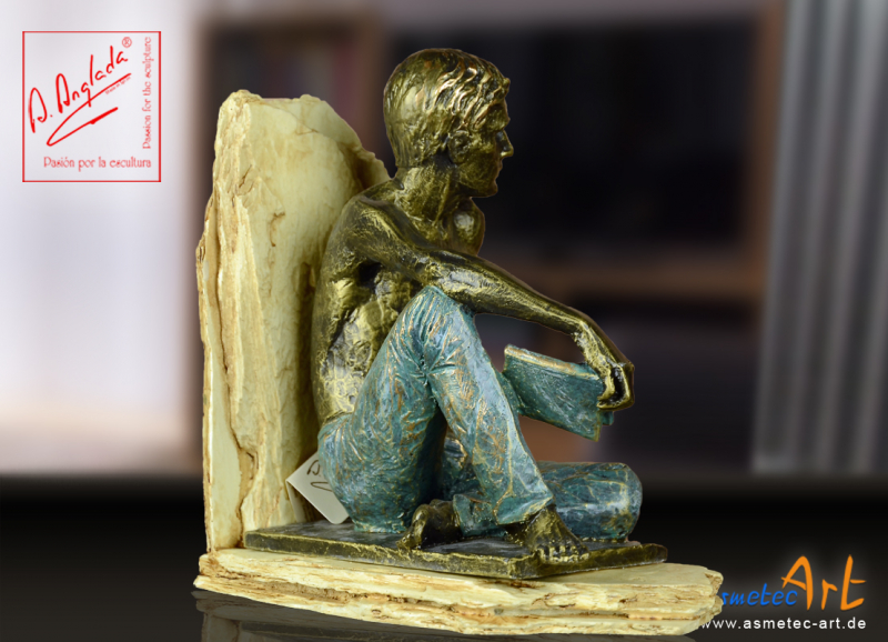 Angeles Anglada 147 - Bücherstütze sitzender Junge - www.asmetec-art.de